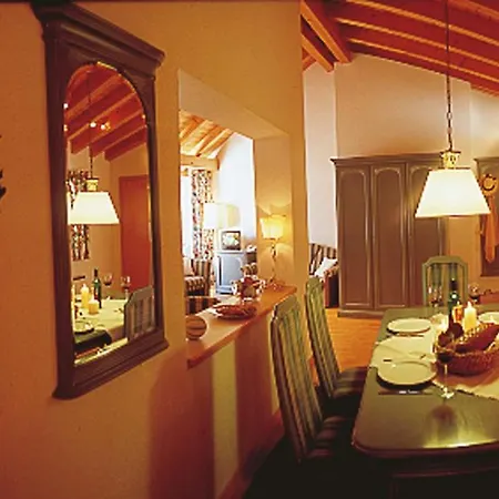 Appartementhotel Alte Schmiede 4*